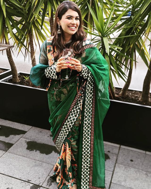 Limerick Green saree with printed blouse available to rent